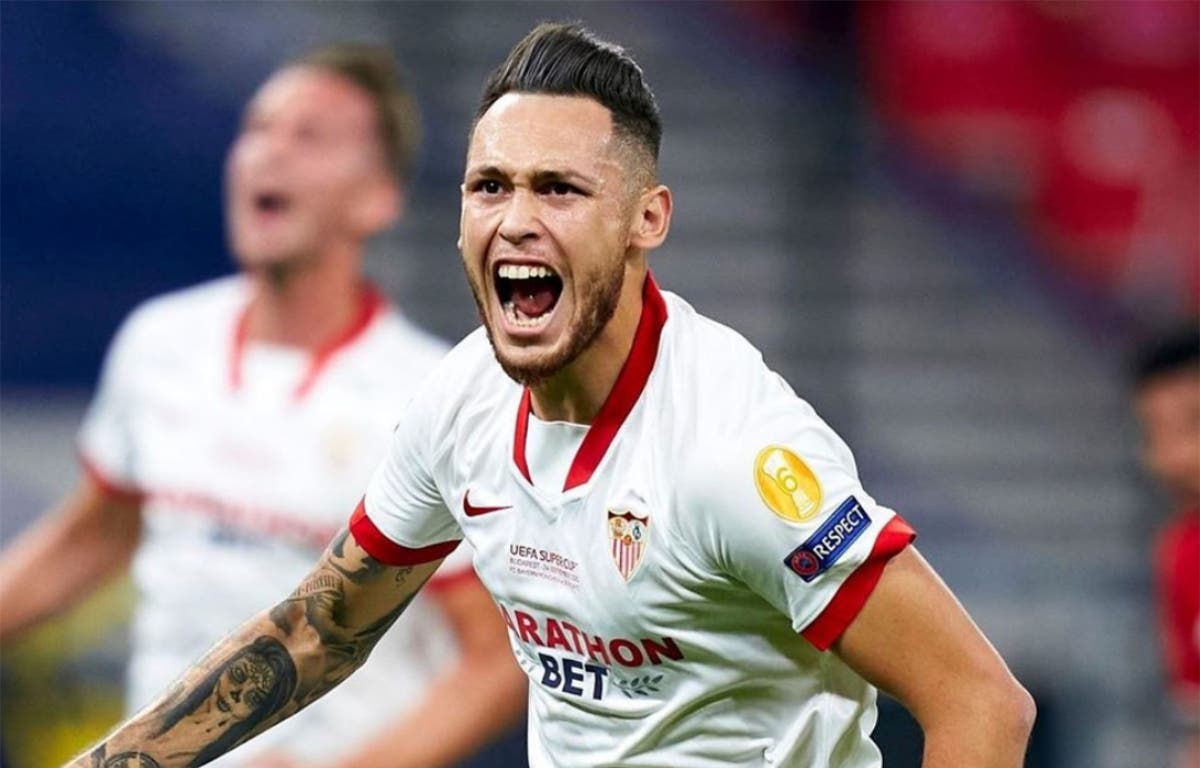 Sevilla FC puts Ocampos up for sale at an exorbitant price